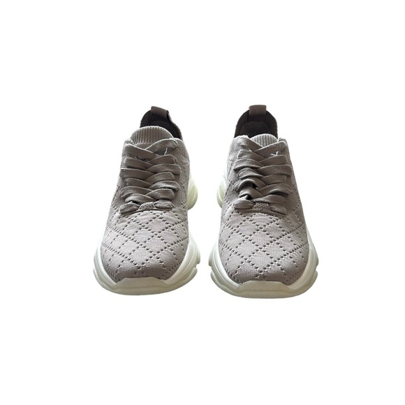 NEW Steve Madden Myles Q Sneaker Women’s Size 8.5 - Picture 2 of 5